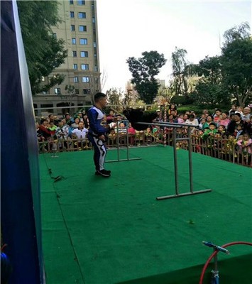 鐵嶺馬戲團表演節(jié)目單杠表演多少錢一場